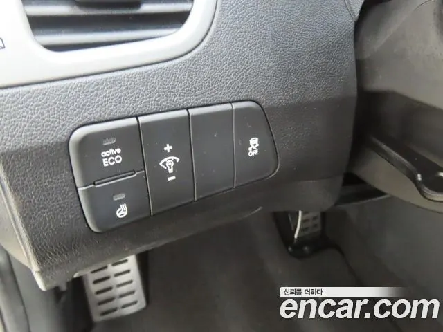 HYUNDAI AVANTE 2014 — 101 653 км, серебристо-серый, Корея — под ключ — фото 10