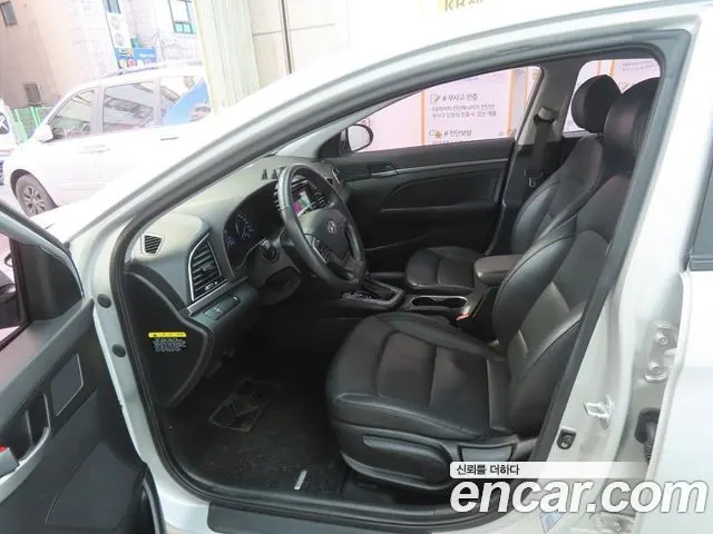 HYUNDAI AVANTE 2016 — 102 146 км, серебристо-серый, Корея — под ключ — фото 6