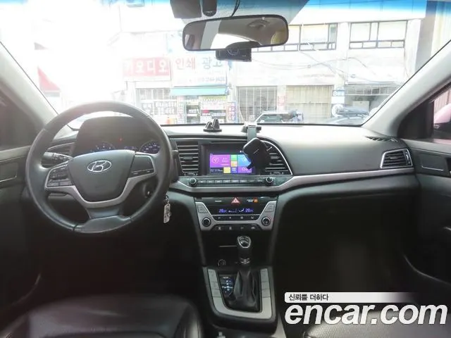 HYUNDAI AVANTE 2016 — 102 146 км, серебристо-серый, Корея — под ключ — фото 10