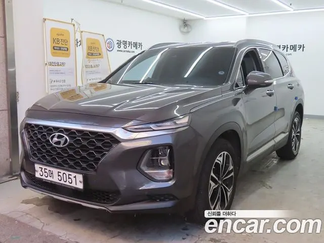 HYUNDAI SANTA FE 2019 — 43 756 км, серый, Корея — под ключ — фото 1
