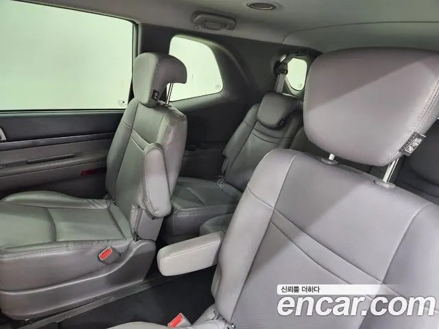KGM KORANDO TURISMO 2014 — 135 200 км, серебристый, Корея — под ключ — фото 8