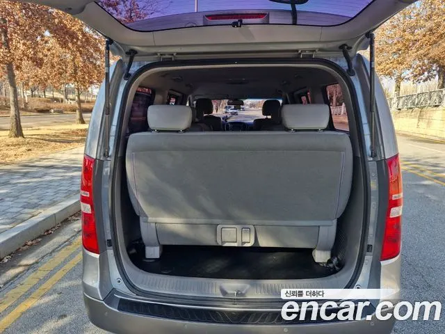 HYUNDAI GRAND STAREX 2018 — 108 904 км, серебристый, Корея — под ключ — фото 8