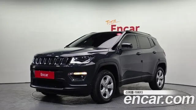 JEEP COMPASS 2018 — 57 366 км, серый, Корея — под ключ — фото 1