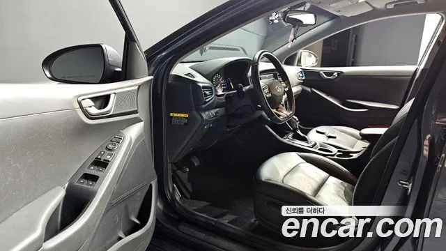 HYUNDAI IONIQ HYBRID 2019 — 120 872 км, серый, Корея — под ключ — фото 12