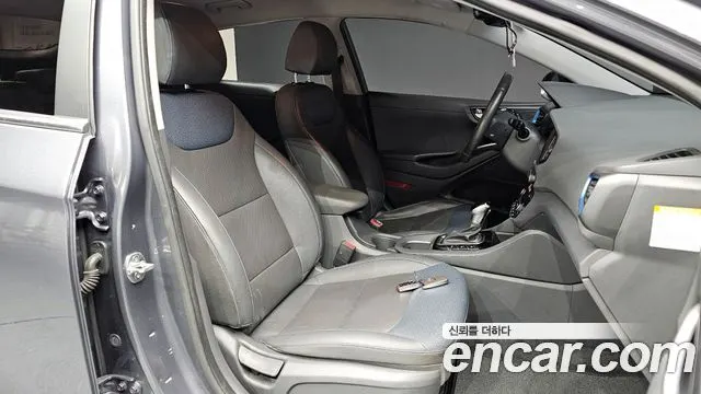 HYUNDAI IONIQ HYBRID 2019 — 120 872 км, серый, Корея — под ключ — фото 10