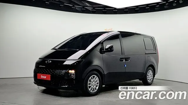 HYUNDAI STARIA 2022