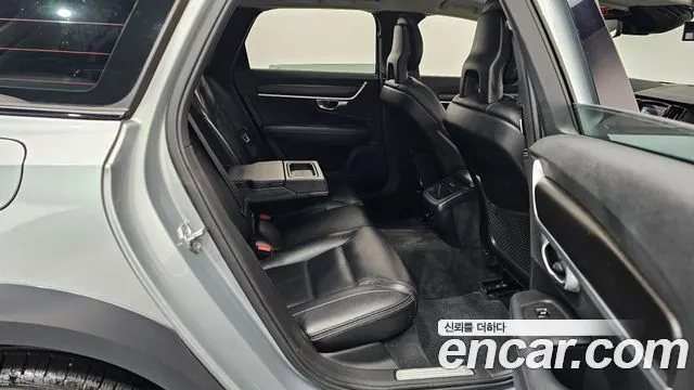VOLVO V90 CROSS COUNTRY 2017 — 87 446 км, серебристый, Корея — под ключ — фото 12