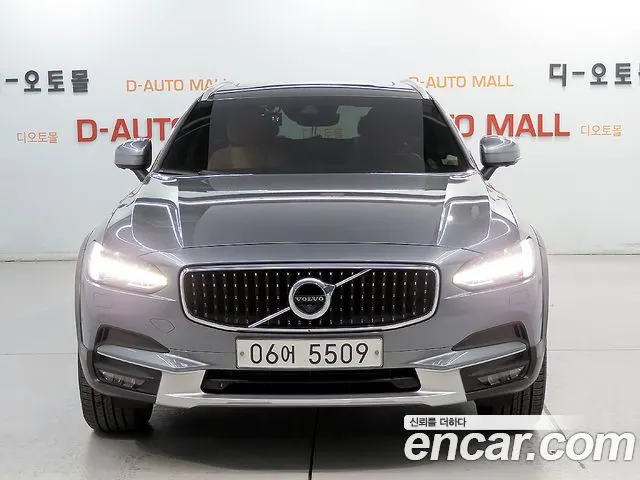 VOLVO V90 CROSS COUNTRY 2018 — 160 449 км, серый, Корея — под ключ — фото 3