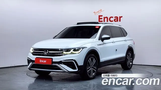 VOLKSWAGEN TIGUAN ALLSPACE 2022 — 46 761 км, белый, Корея — под ключ — фото 1