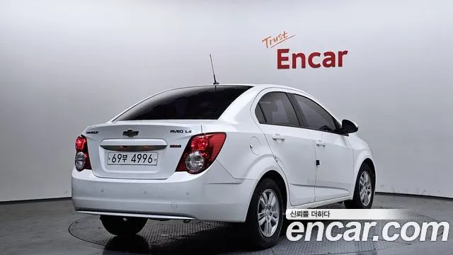 CHEVROLET AVEO SEDAN 2015 — 101 600 км, белый, Корея — под ключ — фото 2