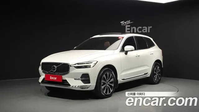 VOLVO XC60 2025