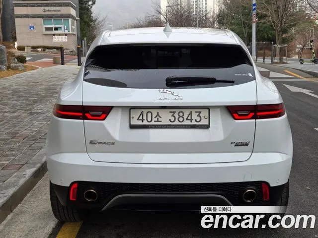 JAGUAR E-PACE 2018 — 94 764 км, белый, Корея — под ключ — фото 4