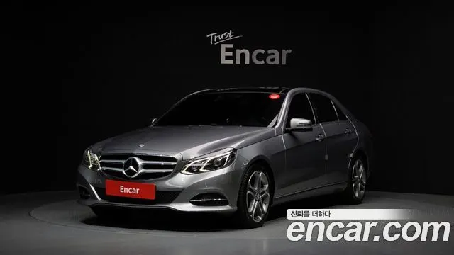 MERCEDES-BENZ E-CLASS W212 2015 — 100 230 км, серебристо-серый, Корея — под ключ — фото 1