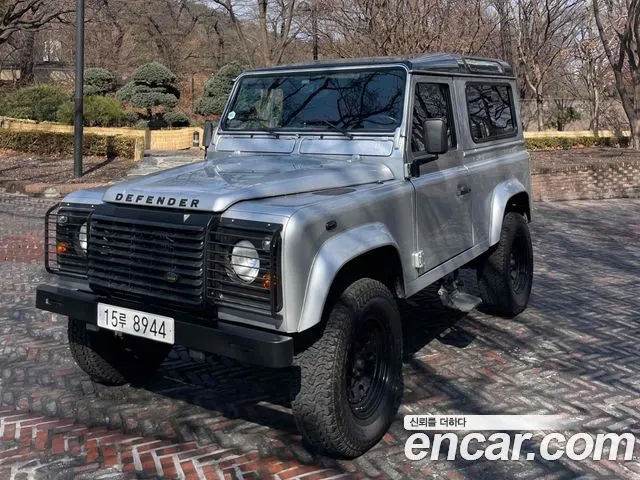 LAND ROVER DEFENDER 2004