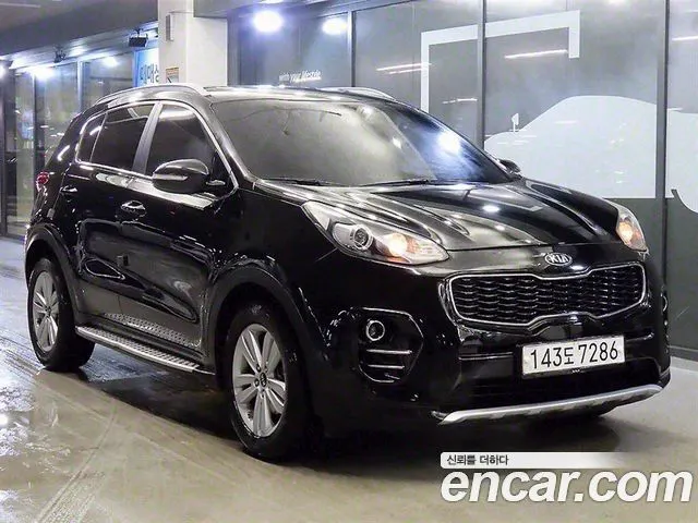 KIA SPORTAGE R 2016 — 171 656 км, чёрный, Корея — под ключ — фото 1
