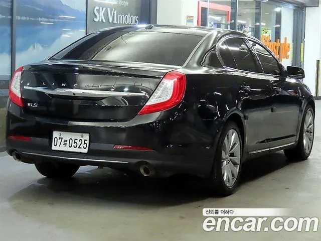 LINCOLN MKS 2015 — 131 761 км, чёрный, Корея — под ключ — фото 2
