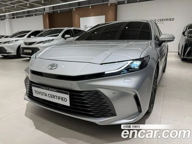 TOYOTA CAMRY 2025