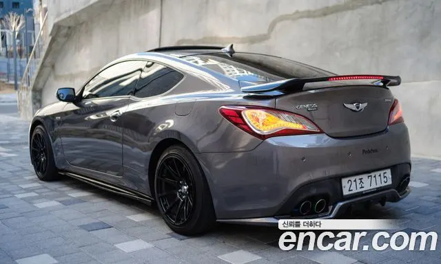 HYUNDAI GENESIS COUPE 2012 — 131 998 км, серый, Корея — под ключ — фото 2