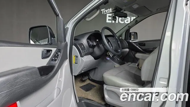 HYUNDAI GRAND STAREX 2019 — 98 707 км, серебристый, Корея — под ключ — фото 11