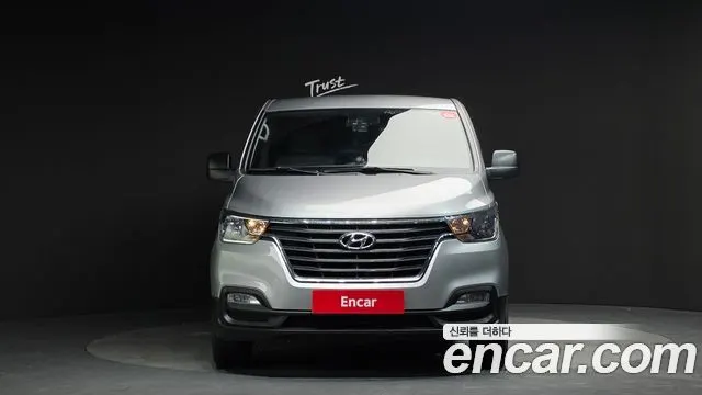 HYUNDAI GRAND STAREX 2019 — 98 707 км, серебристый, Корея — под ключ — фото 3