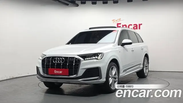 AUDI Q7 4M 2023