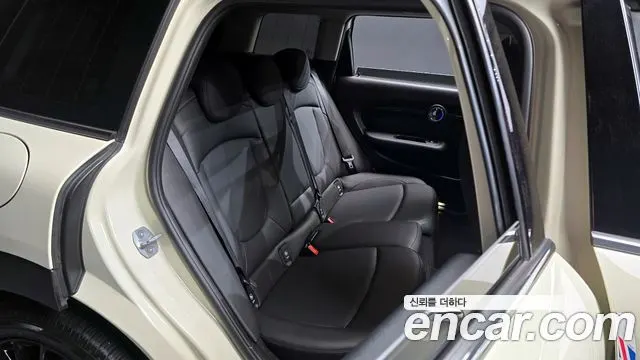 MINI COOPER D CLUBMAN 2020 — 56 402 км, белый-перламутр, Корея — под ключ — фото 12