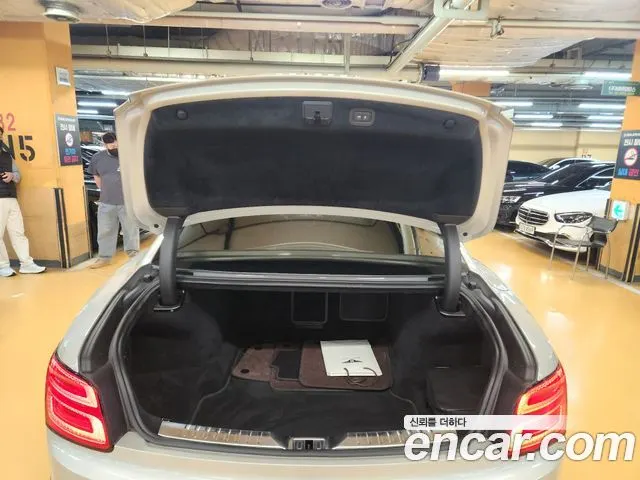 BENTLEY FLYING SPUR 2021 — 44 000 км, белый-перламутр, Корея — под ключ — фото 6