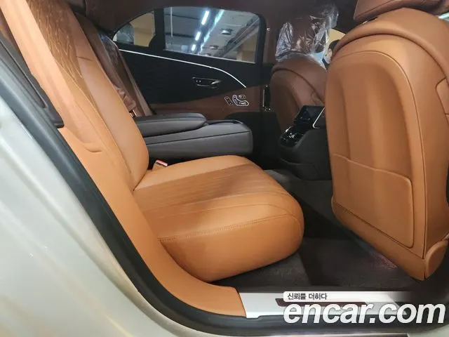 BENTLEY FLYING SPUR 2021 — 44 000 км, белый-перламутр, Корея — под ключ — фото 8