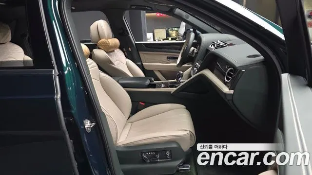 BENTLEY BENTAYGA 2024 — 47 921 км, тёмно-зелёный, Корея — под ключ — фото 11