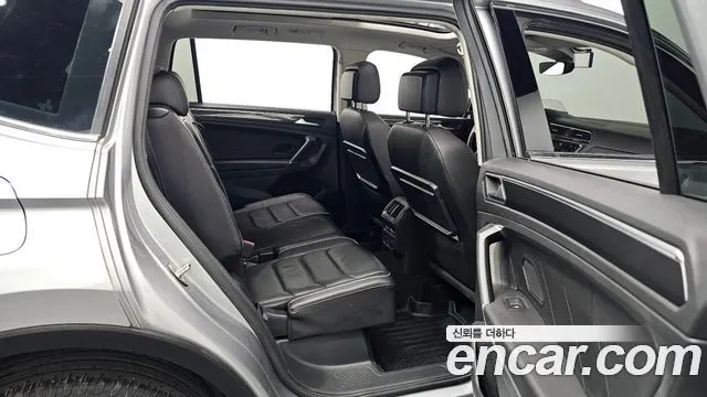 VOLKSWAGEN TIGUAN ALLSPACE 2020 — 70 007 км, серебристый, Корея — под ключ — фото 11