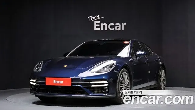 PORSCHE PANAMERA 2021