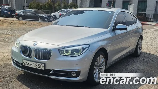 BMW 5 SERIES GT 2016 — 164 000 км, серебристо-серый, Корея — под ключ — фото 11