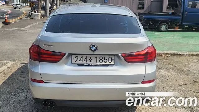 BMW 5 SERIES GT 2016 — 164 000 км, серебристо-серый, Корея — под ключ — фото 4