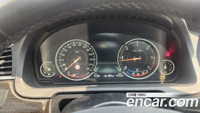 BMW 5 SERIES GT 2016 — 164 000 км, серебристо-серый, Корея — под ключ — фото 7