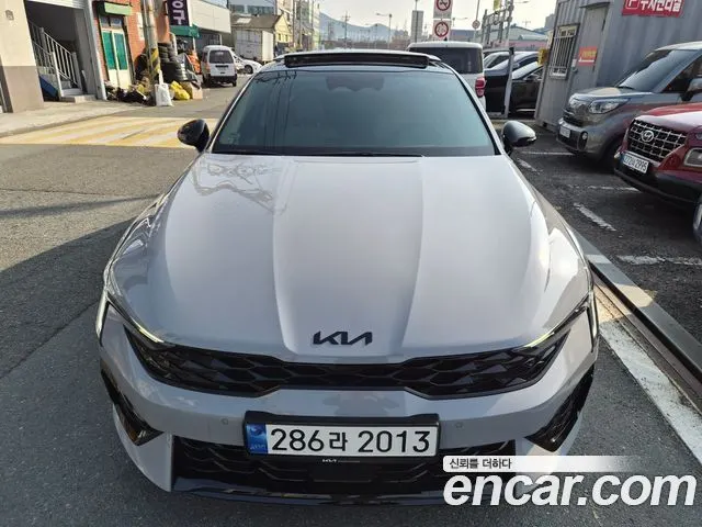 KIA K5 HYBRID 2024 — 23 350 км, серебристо-серый, Корея — под ключ — фото 1