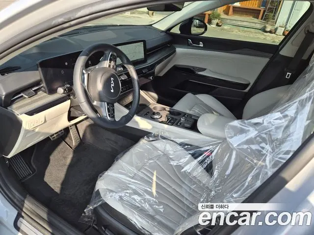 KIA K5 HYBRID 2024 — 23 350 км, серебристо-серый, Корея — под ключ — фото 7