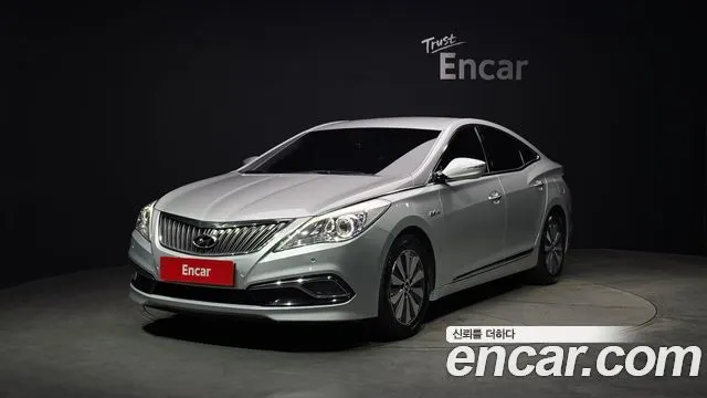 HYUNDAI GRANDEUR HYBRID HG 2016