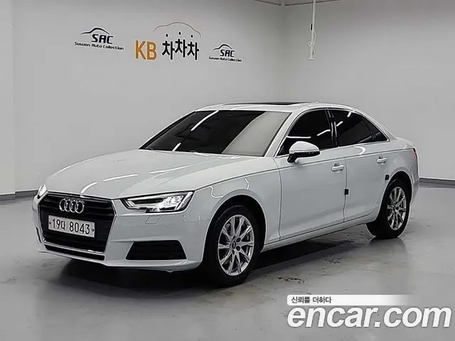 AUDI A4 2018 — 34 533 км, белый, Корея — под ключ — фото 1