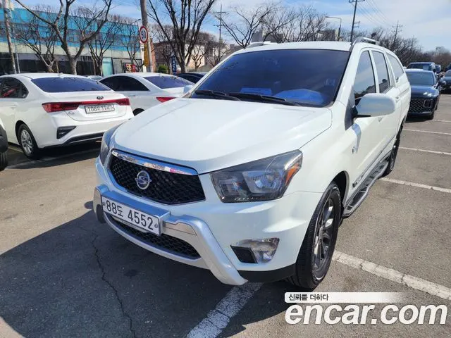 KGM KORANDO SPORTS 2016 — 114 000 км, белый, Корея — под ключ — фото 1