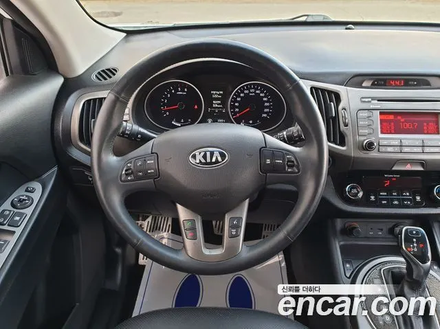 KIA SPORTAGE R 2014 — 55 000 км, белый, Корея — под ключ — фото 10