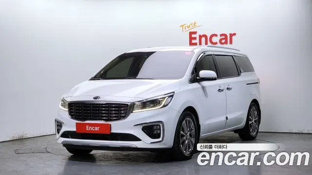 KIA CARNIVAL 2019 — 85 128 км, белый, Корея — под ключ — фото 1