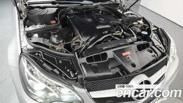 MERCEDES-BENZ E-CLASS W212 2017 — 66 731 км, серебристый, Корея — под ключ — фото 6