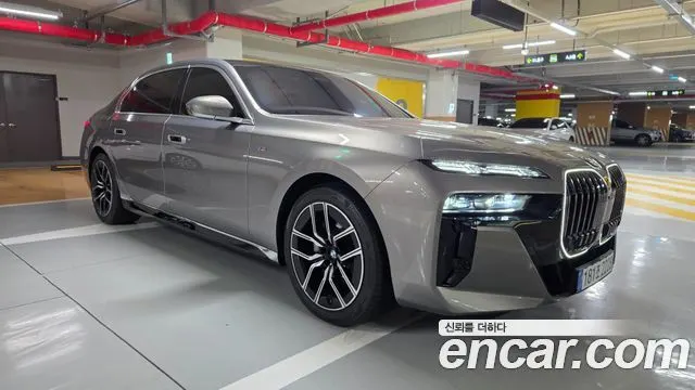 BMW 7 SERIES 2025 — 6 200 км, золотистый, Корея — под ключ — фото 7