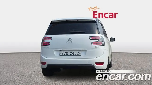 CITROEN GRAND C4 PICASSO 2017 — 144 718 км, белый, Корея — под ключ — фото 4