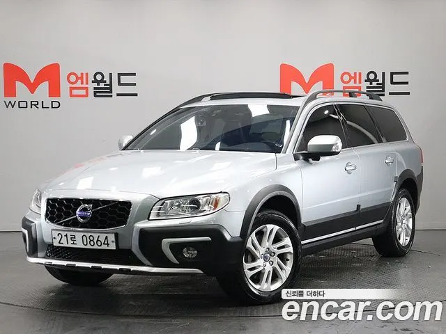 VOLVO XC70 2016 — 178 212 км, светло-серебристый, Корея — под ключ — фото 1
