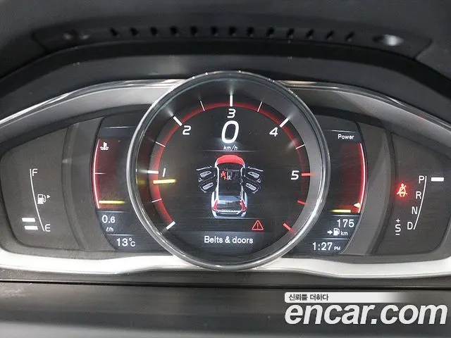 VOLVO XC70 2016 — 178 212 км, светло-серебристый, Корея — под ключ — фото 6