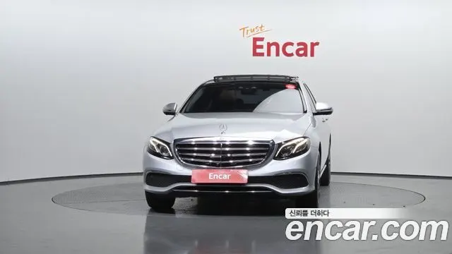 MERCEDES-BENZ E-CLASS W213 2017 — 109 477 км, серебристый, Корея — под ключ — фото 3