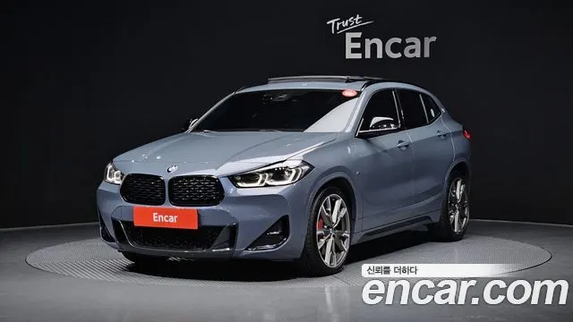 BMW X2 2022 — 39 392 км, светло-серебристый, Корея — под ключ — фото 1