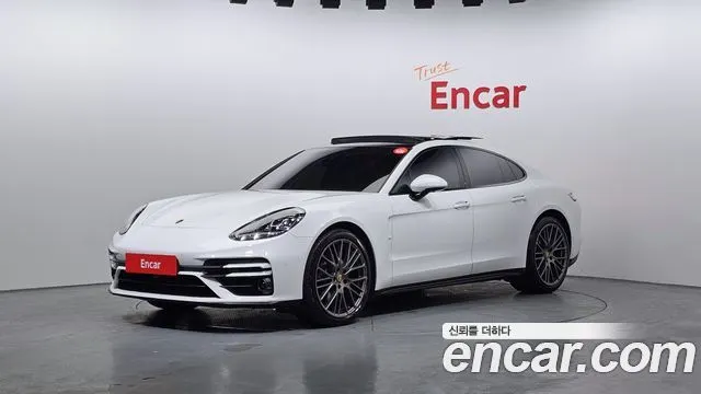 PORSCHE PANAMERA 971 2023