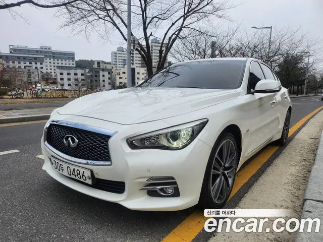 INFINITI Q50 2016
